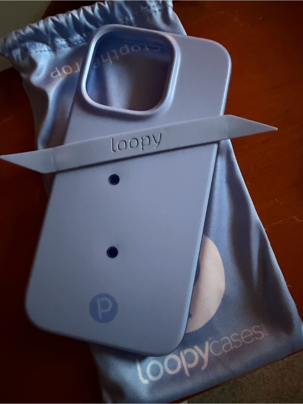 Loopy Case iPhone 16 pro Blue Case with Strap